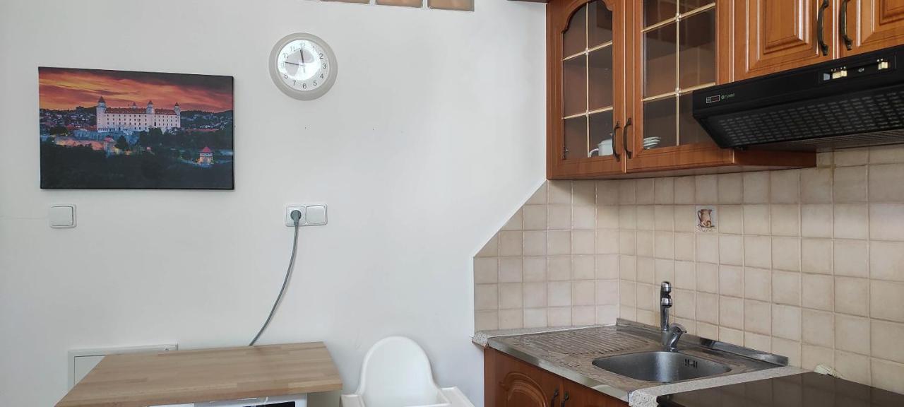 Apartment Green House - Old Town Bratislava Luaran gambar